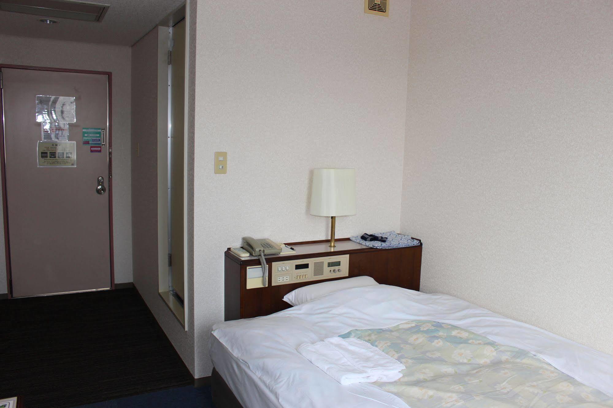 Hotel Higashihiroshima Hills Saijo Exterior photo