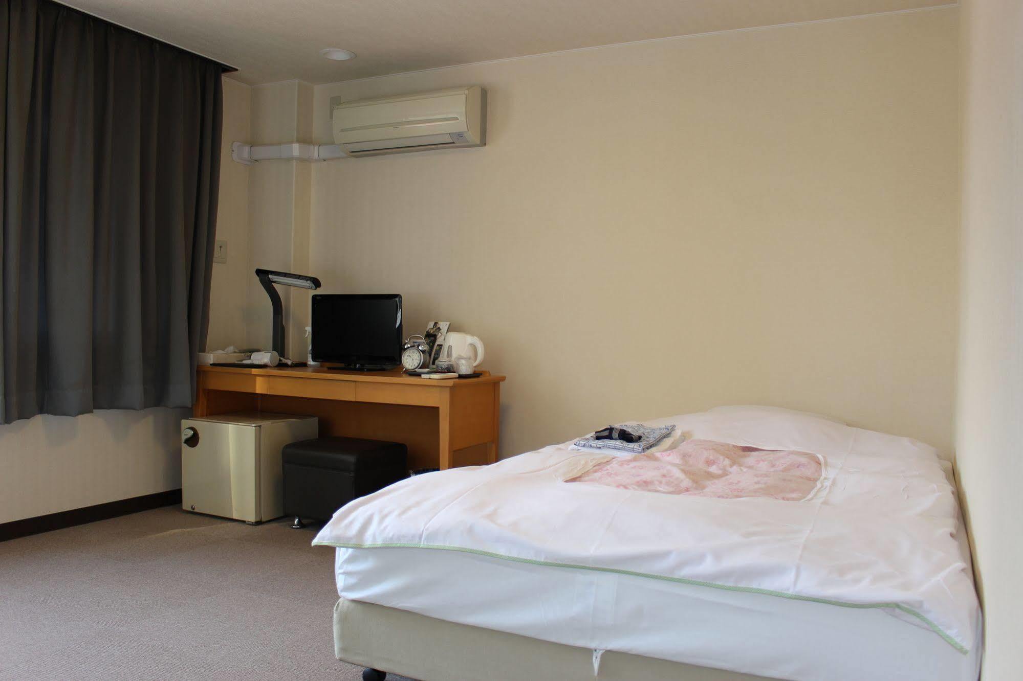 Hotel Higashihiroshima Hills Saijo Exterior photo